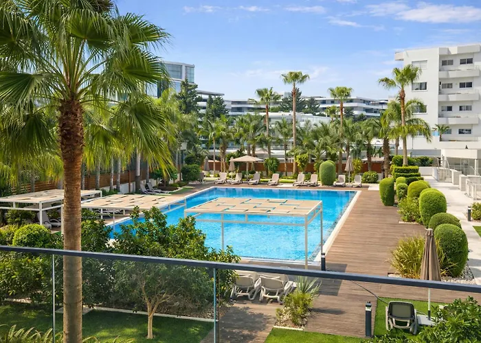 Pool View With Large Terrace 5 Min Walk To The Sea